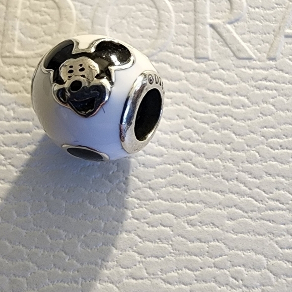 Pandora Disney Expressive Mickey Charm White & Black Enamel - Picture 3 of 9